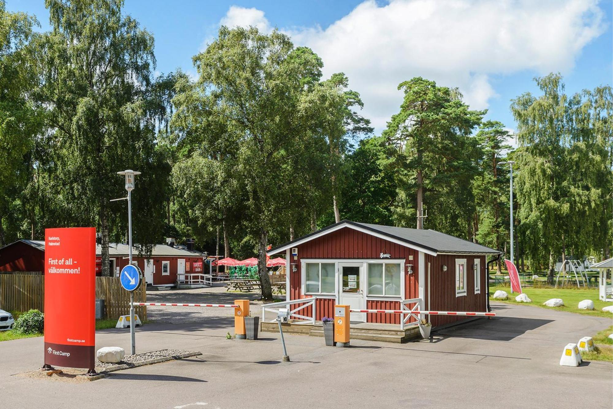 First Camp Karlstorp-Хальмстад Экстерьер фото